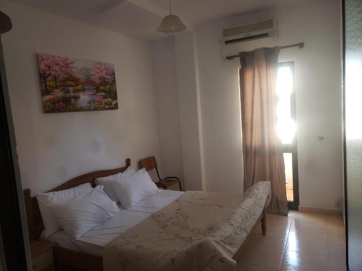 Hostel Split Rock Tiran Dış mekan fotoğraf