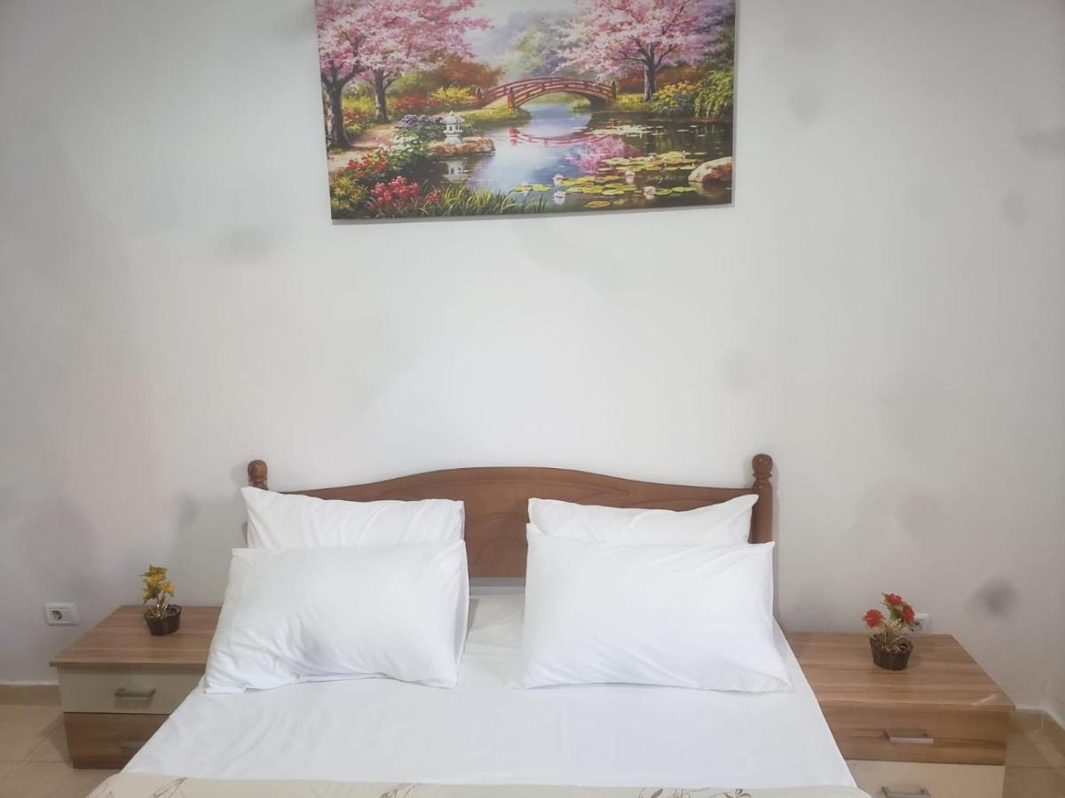 Hostel Split Rock Tiran Dış mekan fotoğraf