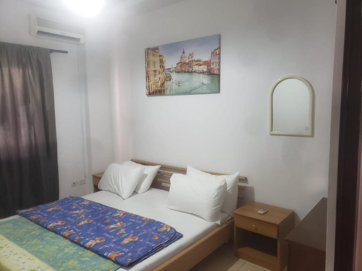 Hostel Split Rock Tiran Dış mekan fotoğraf